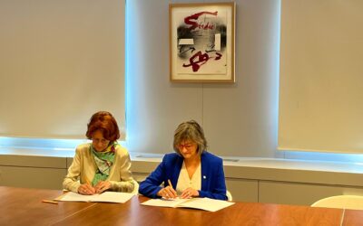 La síndica de greuges i la presidenta de l’Associació Catalana en Pro de la Justícia signen un conveni per reforçar lajustícia de proximitat i la resolució alternativa de conflictes